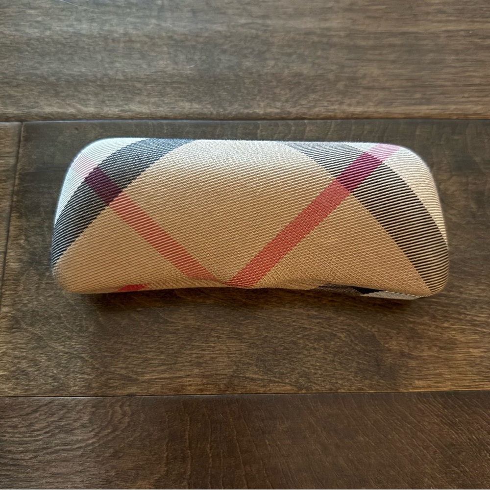 Burberry Sunglasses Case